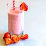 Vitamina de Morango com Iogurte Natural; RECEITA GOSTOSA! vitamina de morango com iogurte natural