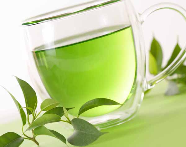 xícara de chá verde