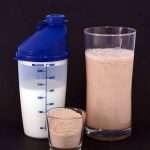 Como Tomar Caseína e Qual o Melhor Horário Suplemento de caseína e como tomá-lo