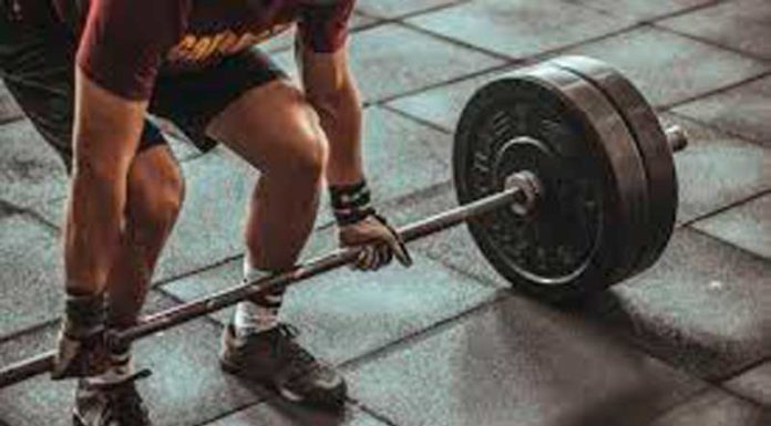 8 Exercícios Para Fortalecer o Joelho e Evitar Lesões Levantamento Terra