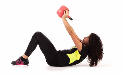 Abdominal com kettlebell