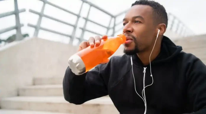 BCAA antes ou depois do treino? Entenda quando usá-lo BCAA antes ou depois do treino capa