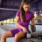 Mulheres podem tomar creatina? 5 Benefícios e mitos Mulheres podem tomar creatina? Foto capa do texto