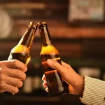 Quem toma suplemento pode tomar cerveja? Quem toma suplementos pode tomar cerveja?