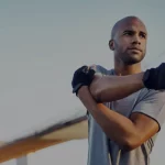 Alongar antes ou depois do treino? Descubra em qual momento fazer Aquecimento de tríceps