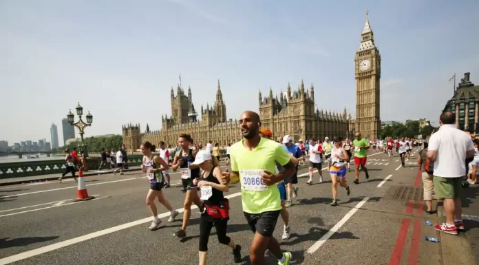 10 dicas fundamentais para sua primeira corrida de rua Maratona de Londres a primeira corrida de rua de Rodrigo Almeida