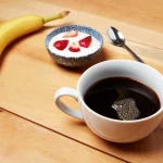 O que comer antes de correr 5 km? Guia completo com dicas! café preto, banana e iogurte com frutas antes de correr 5km