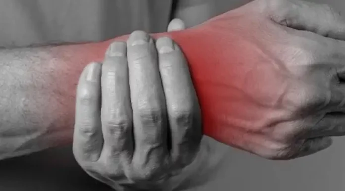 Dor no pulso no supino: o que pode estar acontecendo? dor no punho supino